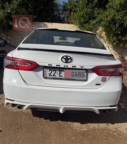 تۆیۆتا کامری